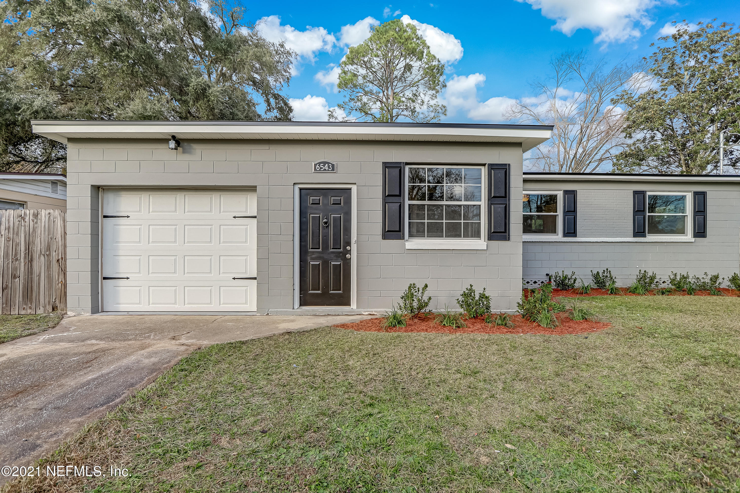 6543 Aires Road Jacksonville, FL 32244 - Photo 3 of 32 Rave Home Staging Jacksonville (34)