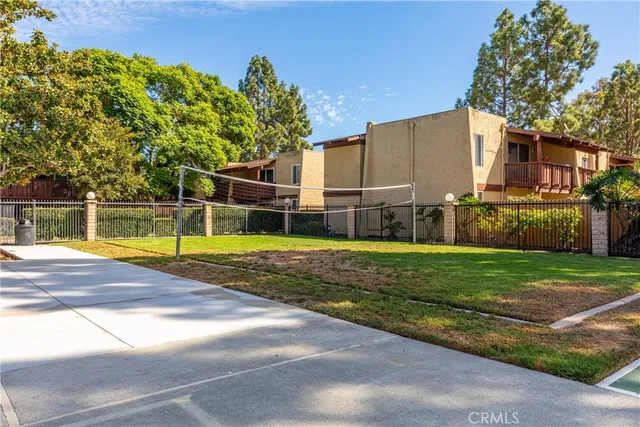 $374,995 | 1040 West MacArthur Boulevard, Unit 66, Santa Ana, CA 92707
