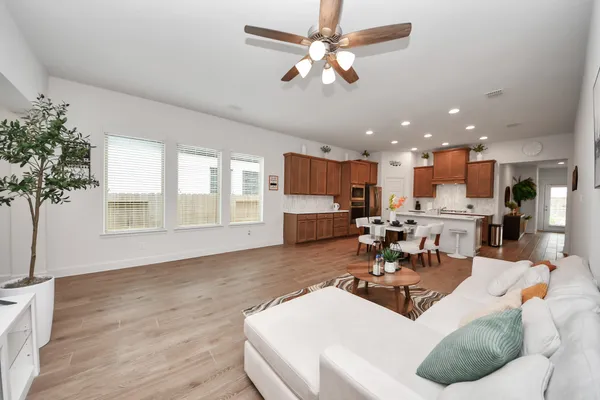 $2,400 | 27210 Butterfly Mint Lane, Hockley, TX 77447