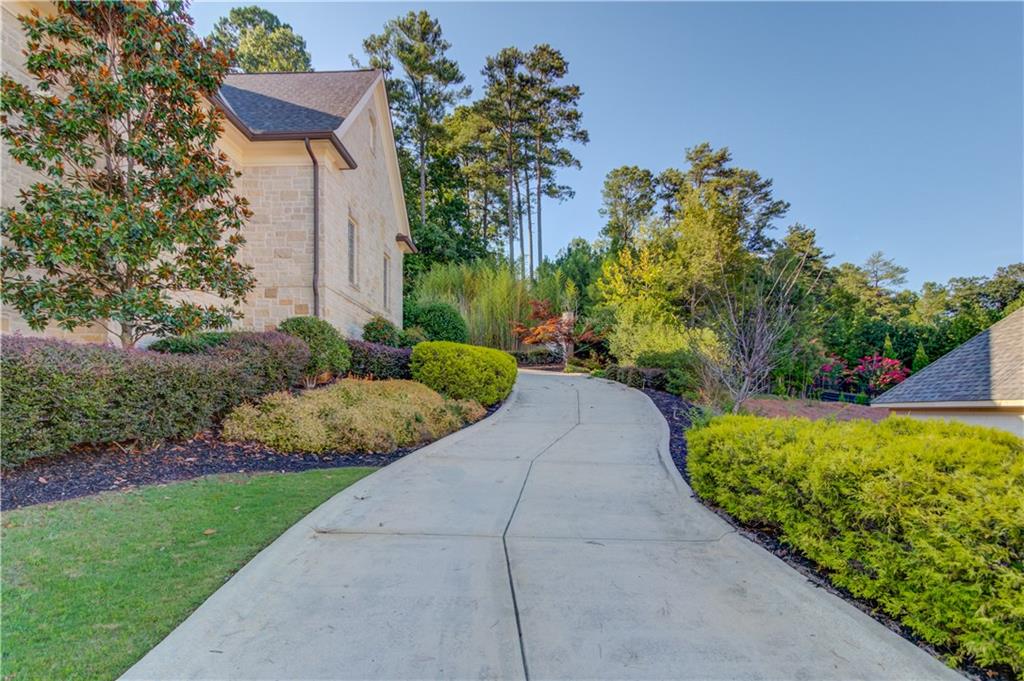 5004 Gunnison Trace Suwanee, GA 30024 - Photo 5 of 108