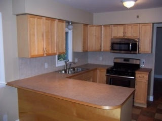 1323 Robin Road Muskegon, MI 49445 - Photo 2 of 16 2