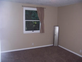 1323 Robin Road Muskegon, MI 49445 - Photo 8 of 16 8