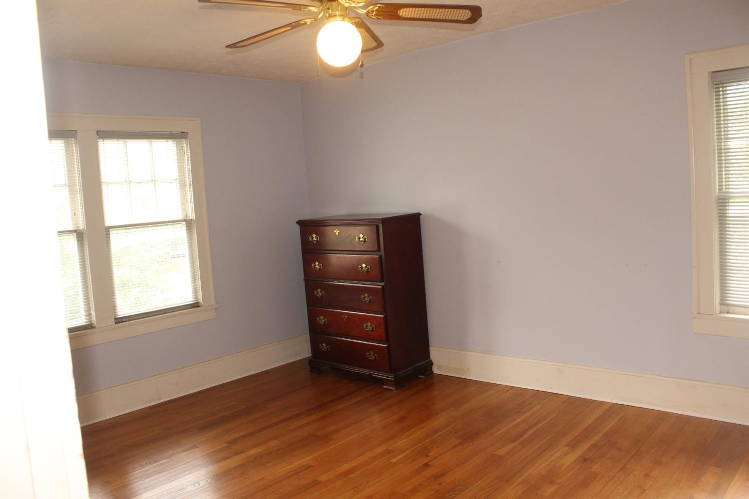 1865 Nicholasville Road Lexington, KY 40503 - Photo 22 of 36 Upstairs bedroom 2