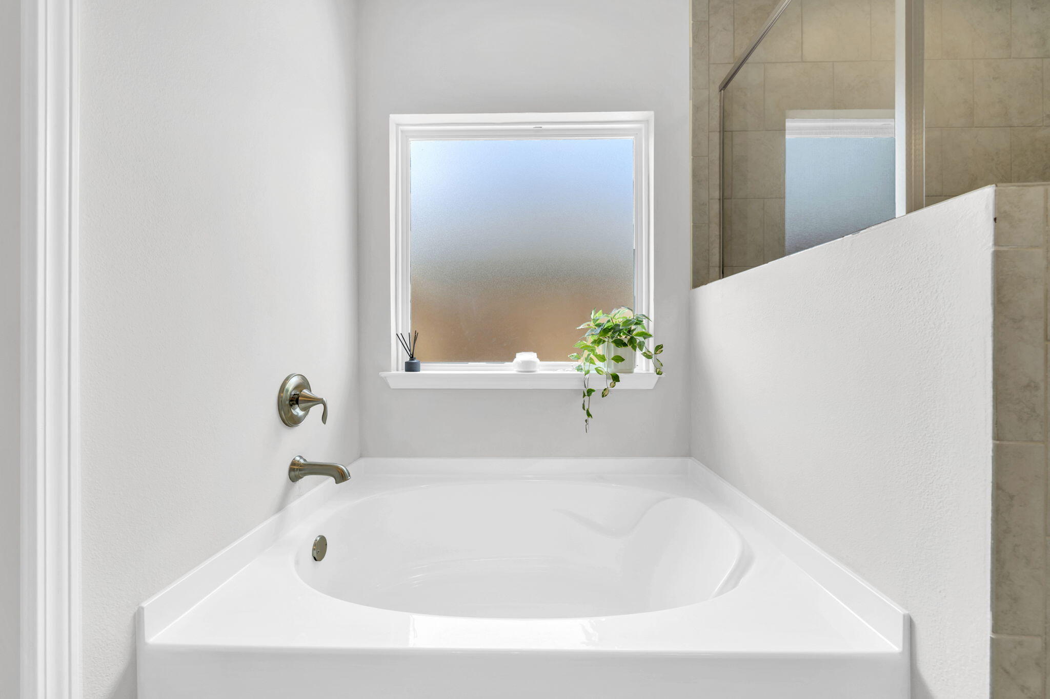 277 Conner Circle Santa Rosa Beach, FL 32459 - Photo 29 of 37 Master Bathtub