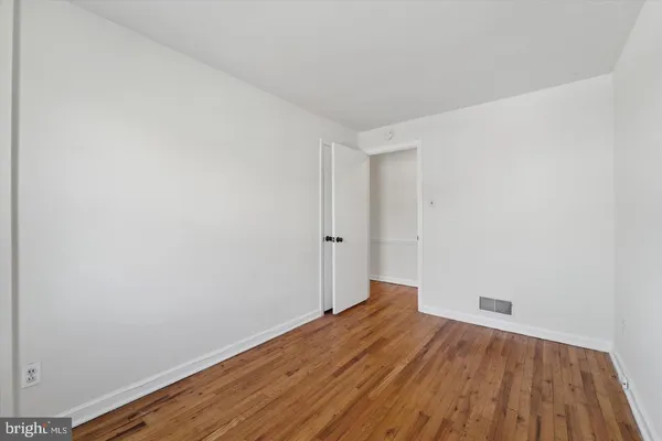 $1,500 | 248 North Wycombe Avenue, Unit 2, Lansdowne, PA 19050