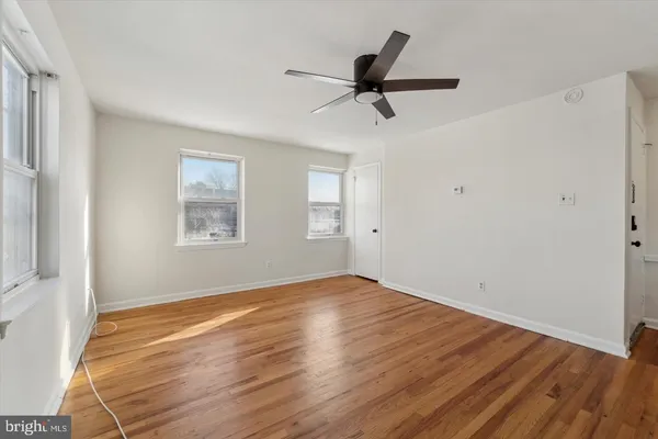$1,500 | 248 North Wycombe Avenue, Unit 2, Lansdowne, PA 19050