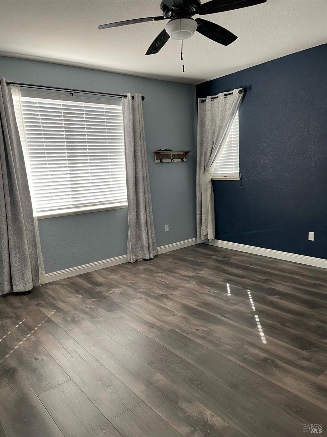 448 Cache Court Vacaville, CA 95688 - Photo 10 of 21 Downstairs Priimary Bedroom