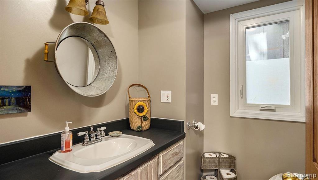 10560 Monticello Road Pinckney, MI 48169 - Photo 19 of 42 Gallery Image 19