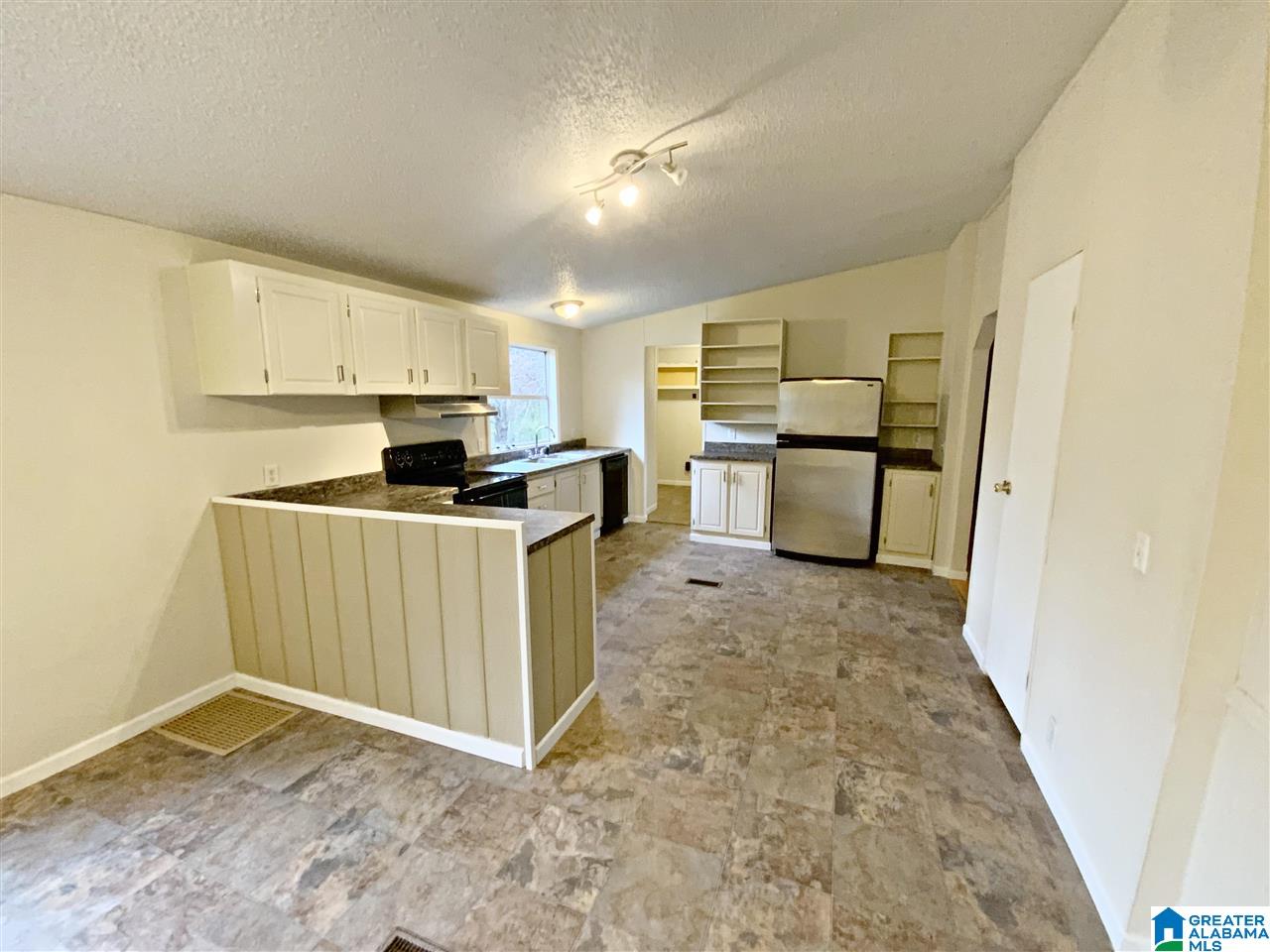 270 Cobb Road Ohatchee, AL 36271 - Photo 3 of 36