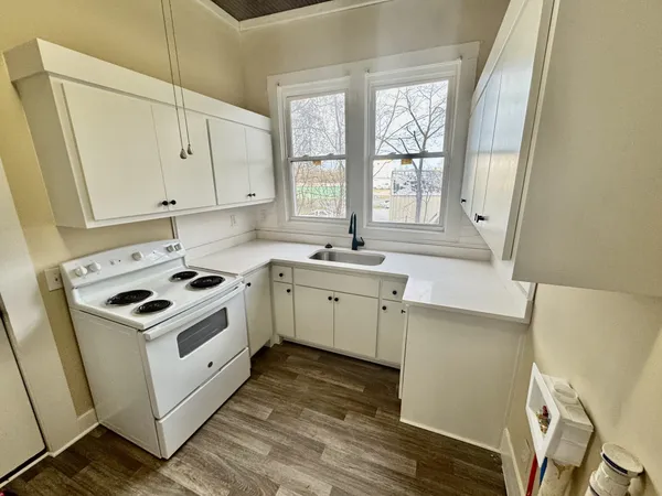 $1,325 | 417 Belmont Avenue, Unit A, Shelbyville, TN 37160