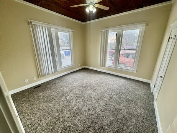 $1,325 | 417 Belmont Avenue, Unit A, Shelbyville, TN 37160