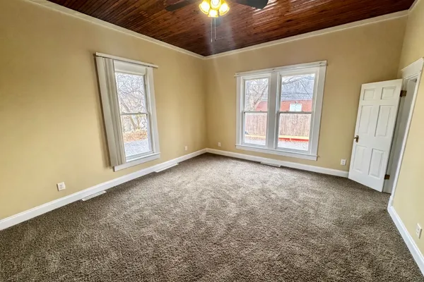 $1,325 | 417 Belmont Avenue, Unit A, Shelbyville, TN 37160