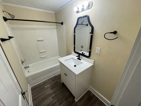 $1,325 | 417 Belmont Avenue, Unit A, Shelbyville, TN 37160