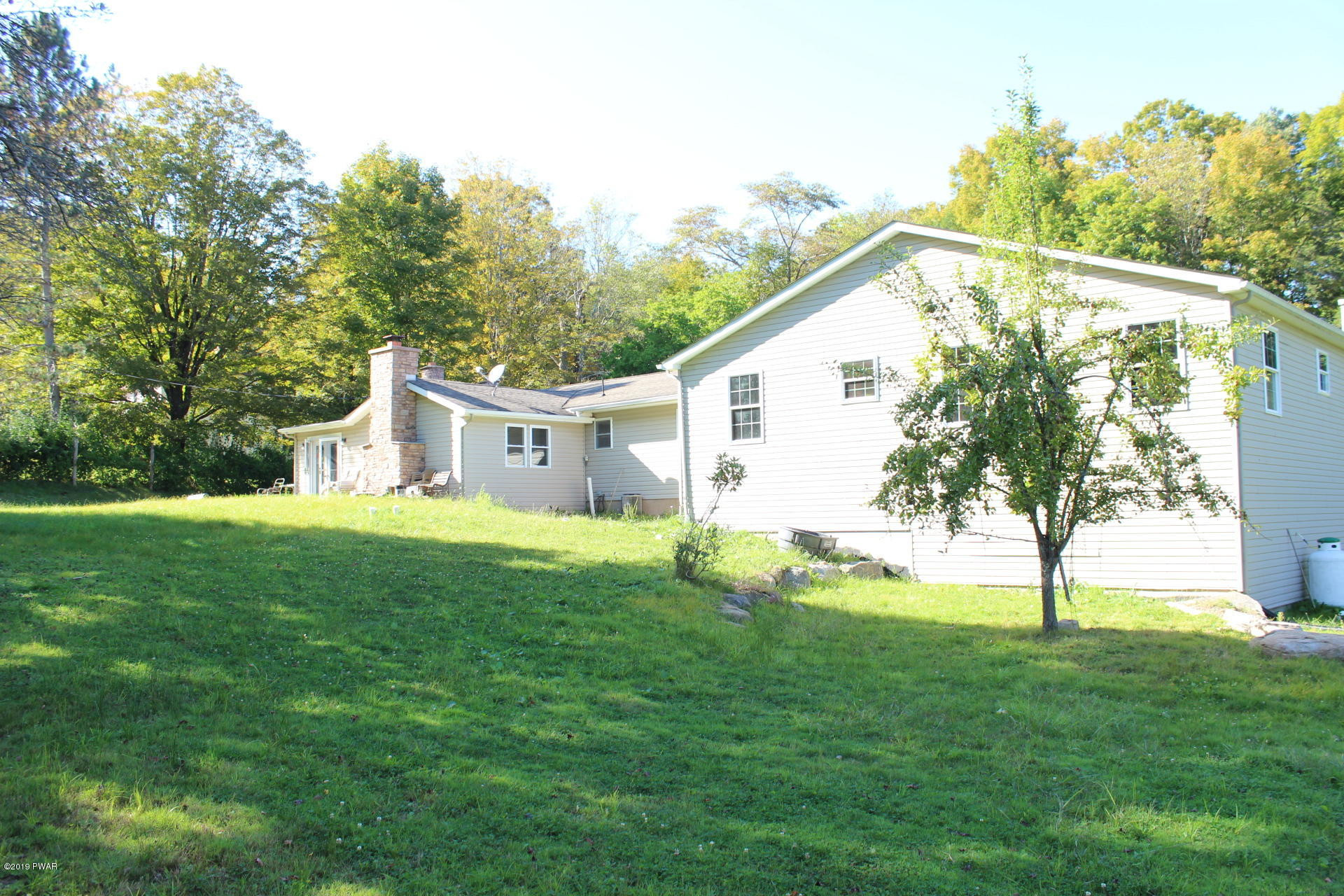382 Sawmill Road Greentown, PA 18426 - Photo 9 of 11 Back of home