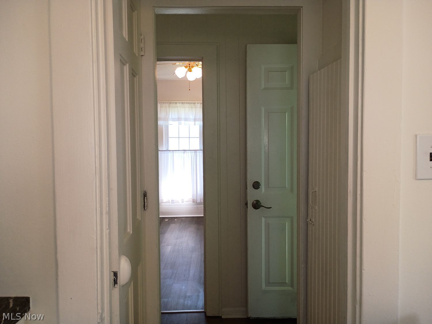 238 Howe Street, Unit UP Elyria, OH 44035 - Photo 19 of 22