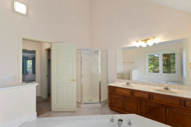 $599,000 | 52 Oak Creek Drive, Yorkville, IL 60560