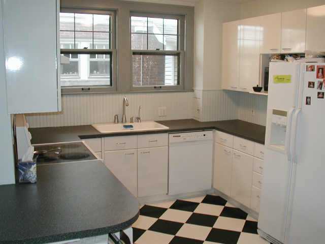 2322 Sherwood Road Columbus, OH 43209 - Photo 5 of 10
