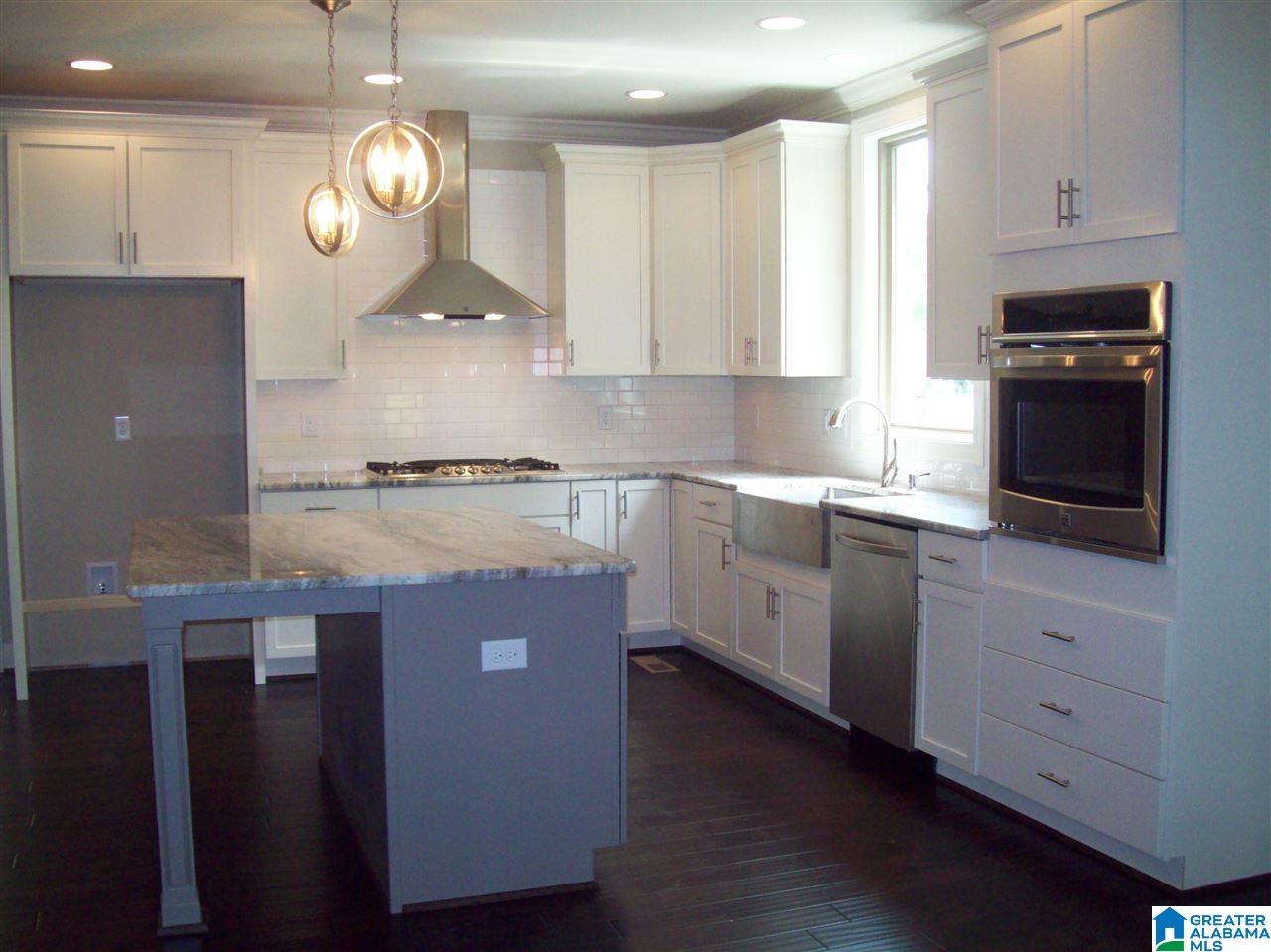 109 Highland Ridge Drive Chelsea, AL 35043 - Photo 2 of 37