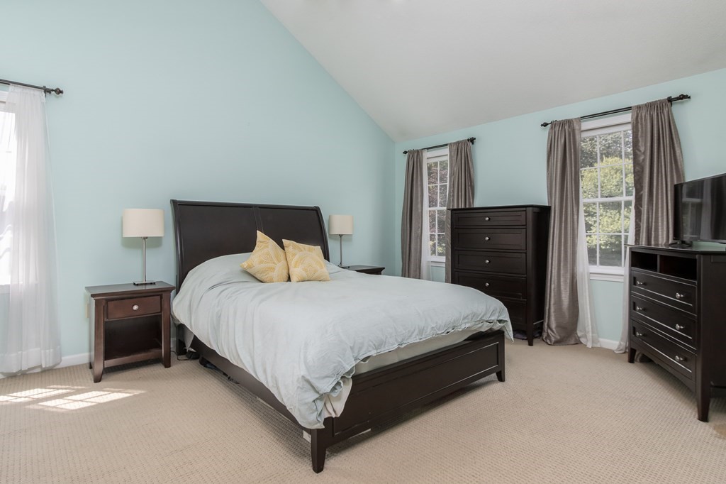 19 Hammond Farm Road Haverhill, MA 01832 - Photo 28 of 42 a bedroom with a bed and dresser