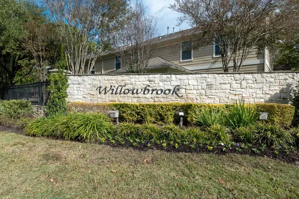 $187,000 | 13600 Breton Ridge Street, Unit 29F, Houston, TX 77070