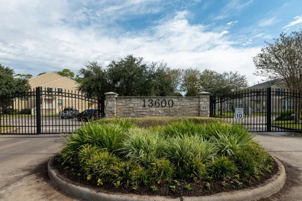 $187,000 | 13600 Breton Ridge Street, Unit 29F, Houston, TX 77070