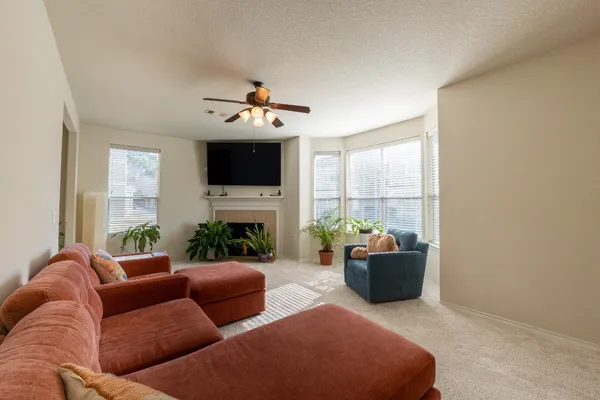 $187,000 | 13600 Breton Ridge Street, Unit 29F, Houston, TX 77070