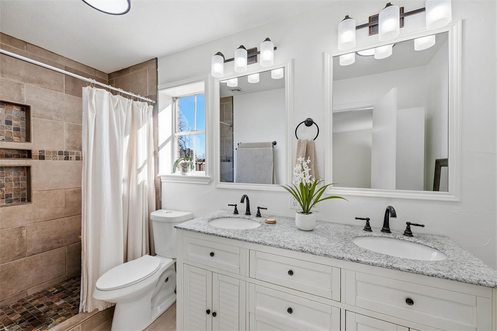 1846 Richerson Road Denison, TX 75021 - Photo 13 of 23 Primary ensuite bath