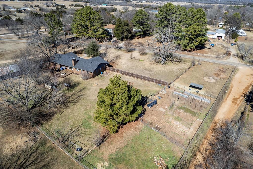 1846 Richerson Road Denison, TX 75021 - Photo 2 of 23