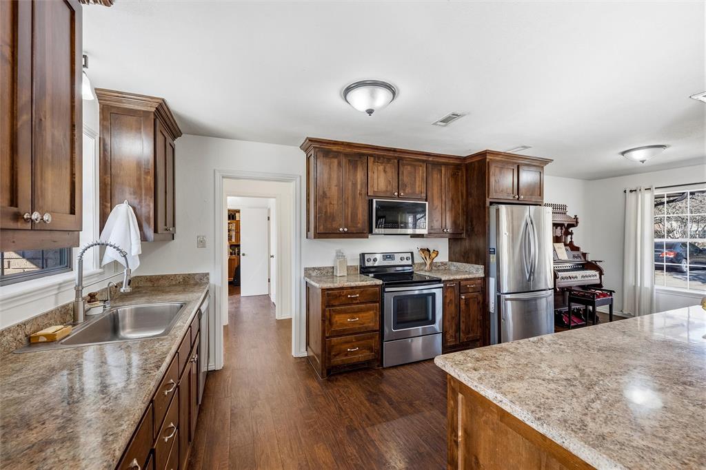 1846 Richerson Road Denison, TX 75021 - Photo 9 of 23