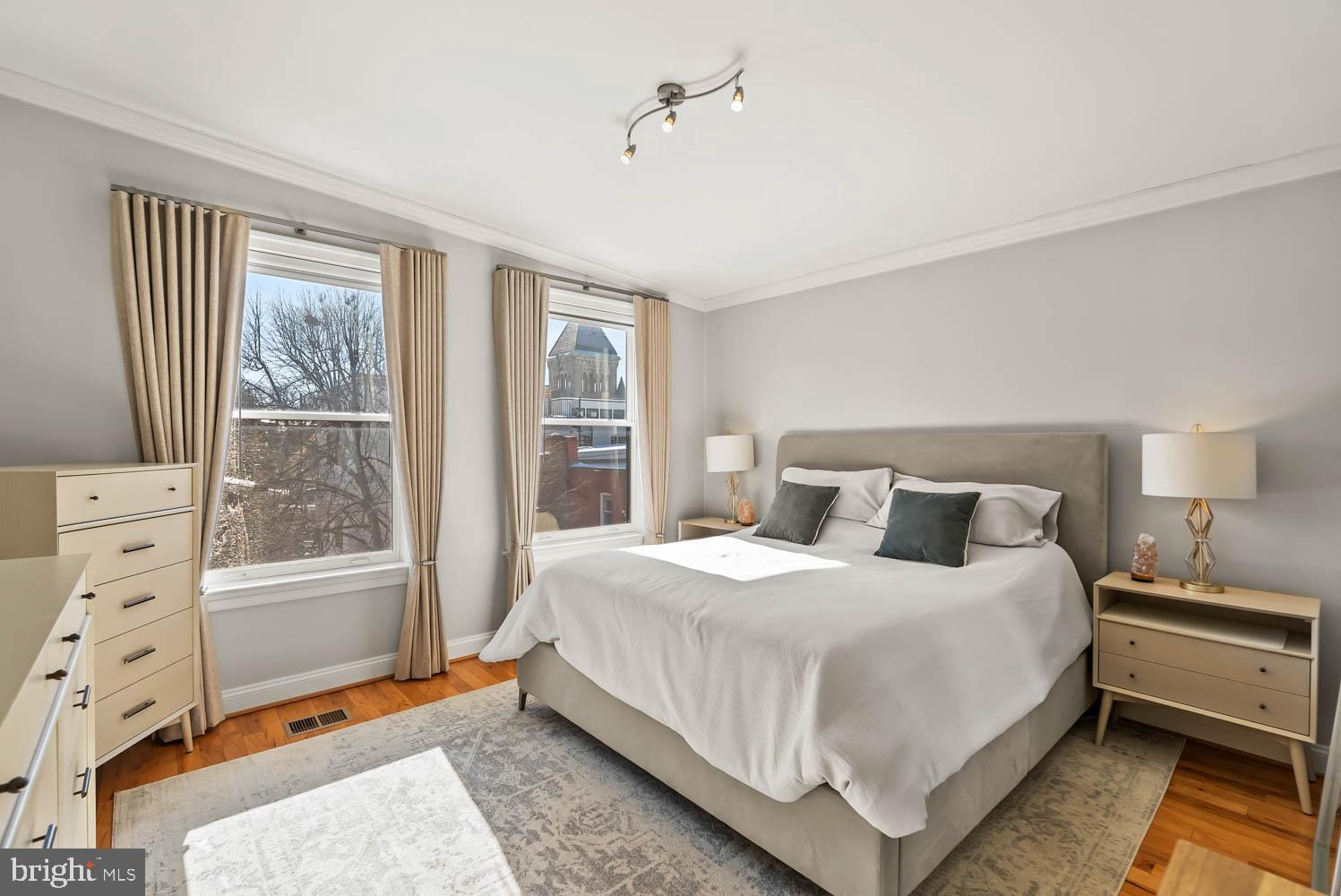 1224 R Street Northwest, Unit 2B Washington, DC 20009 - Photo 23 of 36