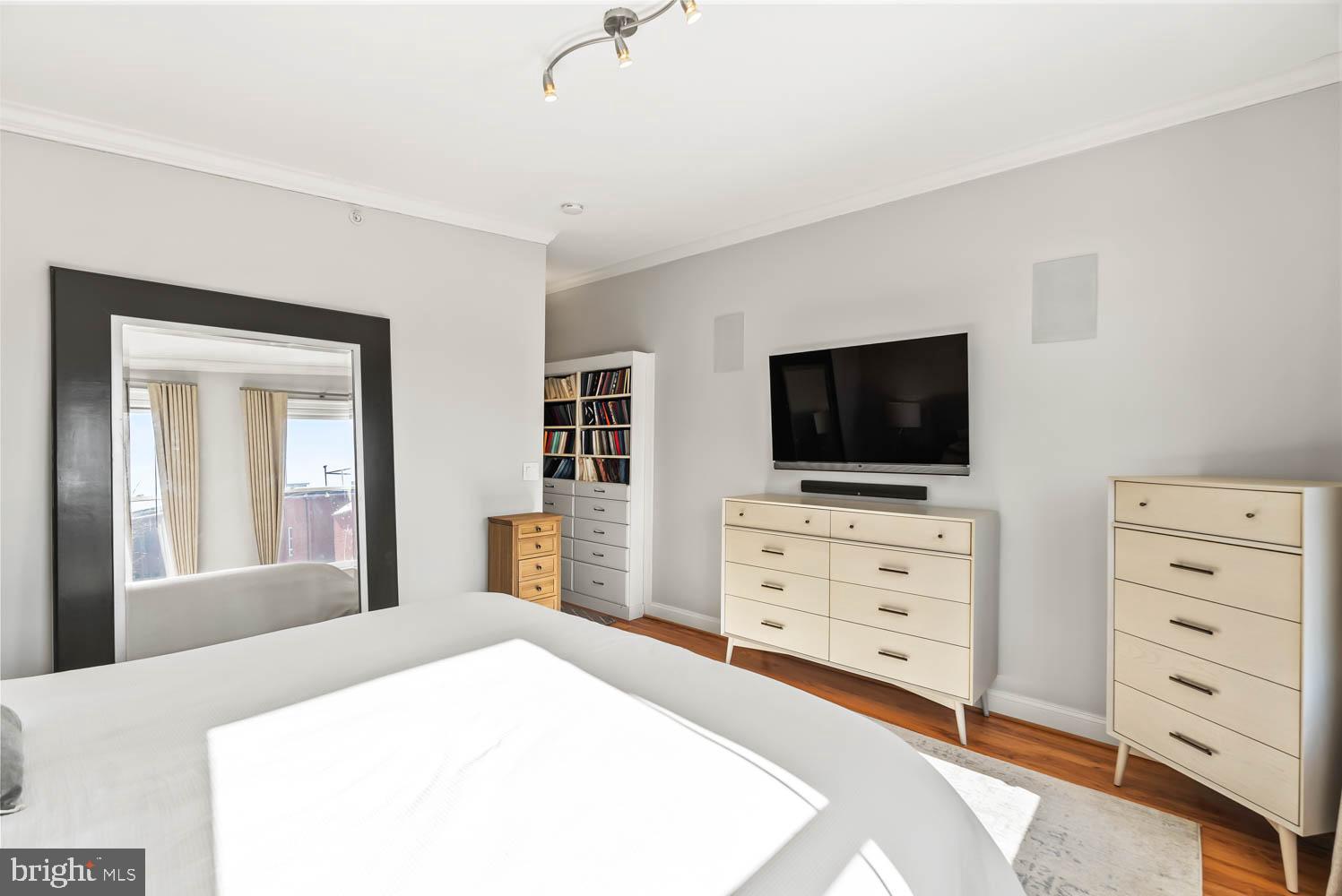 1224 R Street Northwest, Unit 2B Washington, DC 20009 - Photo 25 of 36