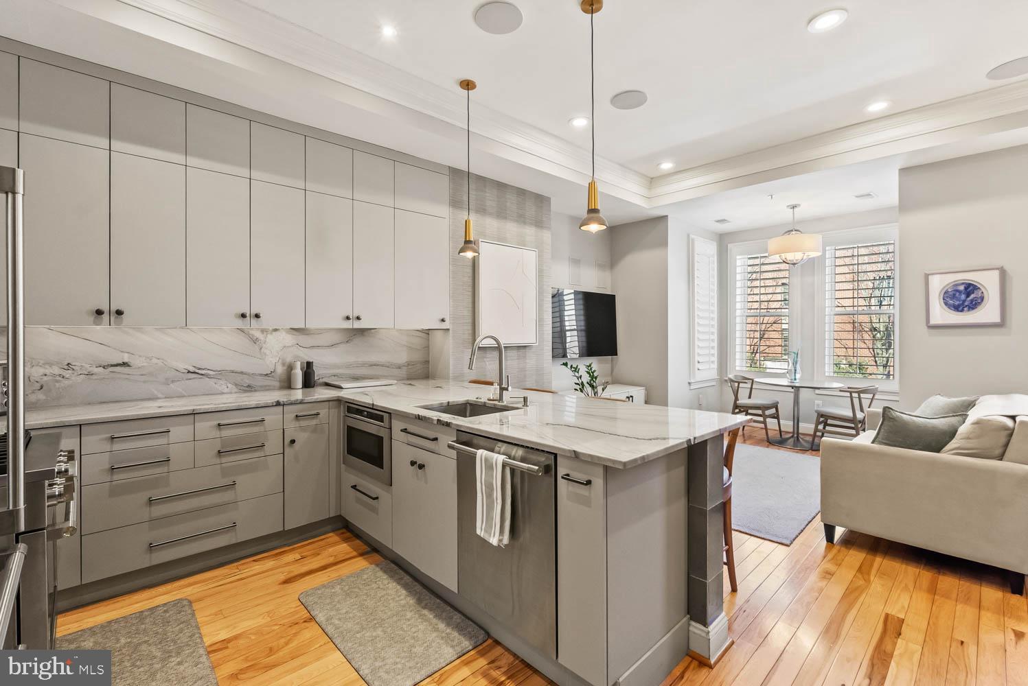 1224 R Street Northwest, Unit 2B Washington, DC 20009 - Photo 8 of 36