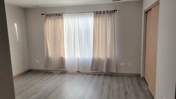 $2,400 | 14857 West Victoria Crossing, Unit 14857, Lockport, IL 60441