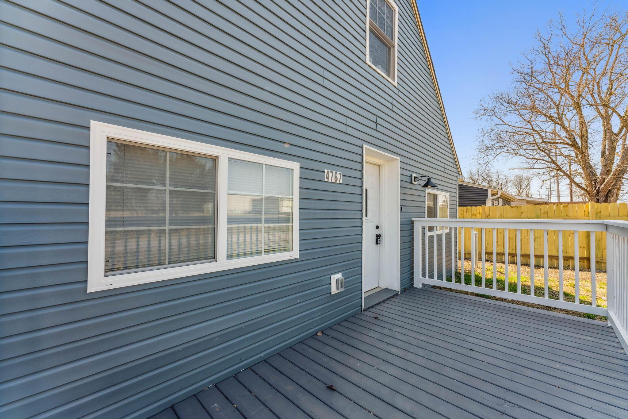 4767 Groves Road Columbus, OH 43232 - Photo 4 of 36 11-web-or-mls-4767-groves-rd