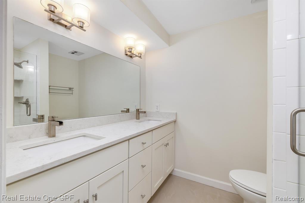 1708 Vernier Road Grosse Pointe Woods, MI 48236 - Photo 21 of 43