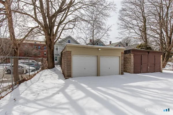 $875,000 | 16 Edwards Street, New Haven, CT 06511