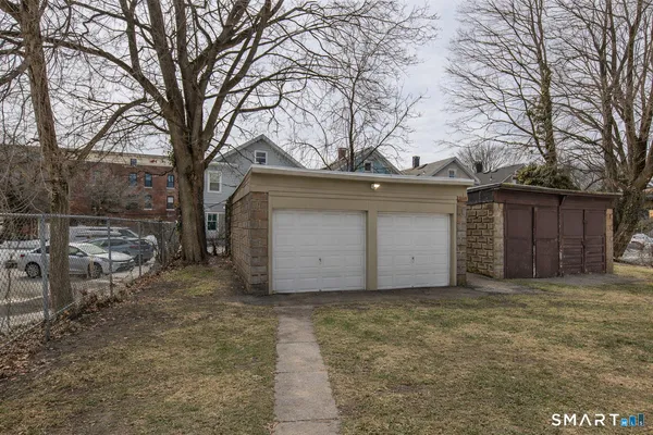 $875,000 | 16 Edwards Street, New Haven, CT 06511