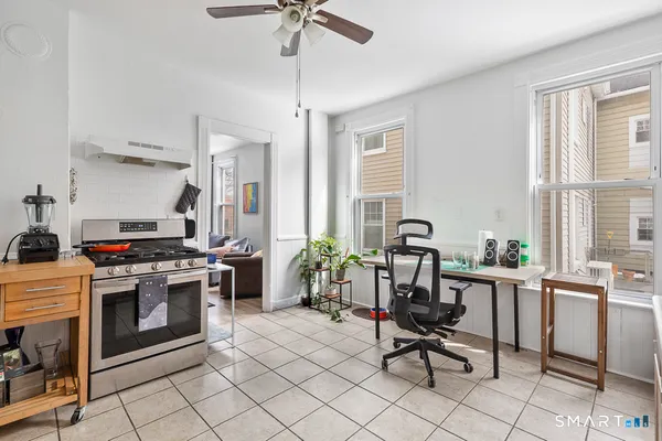 $875,000 | 16 Edwards Street, New Haven, CT 06511