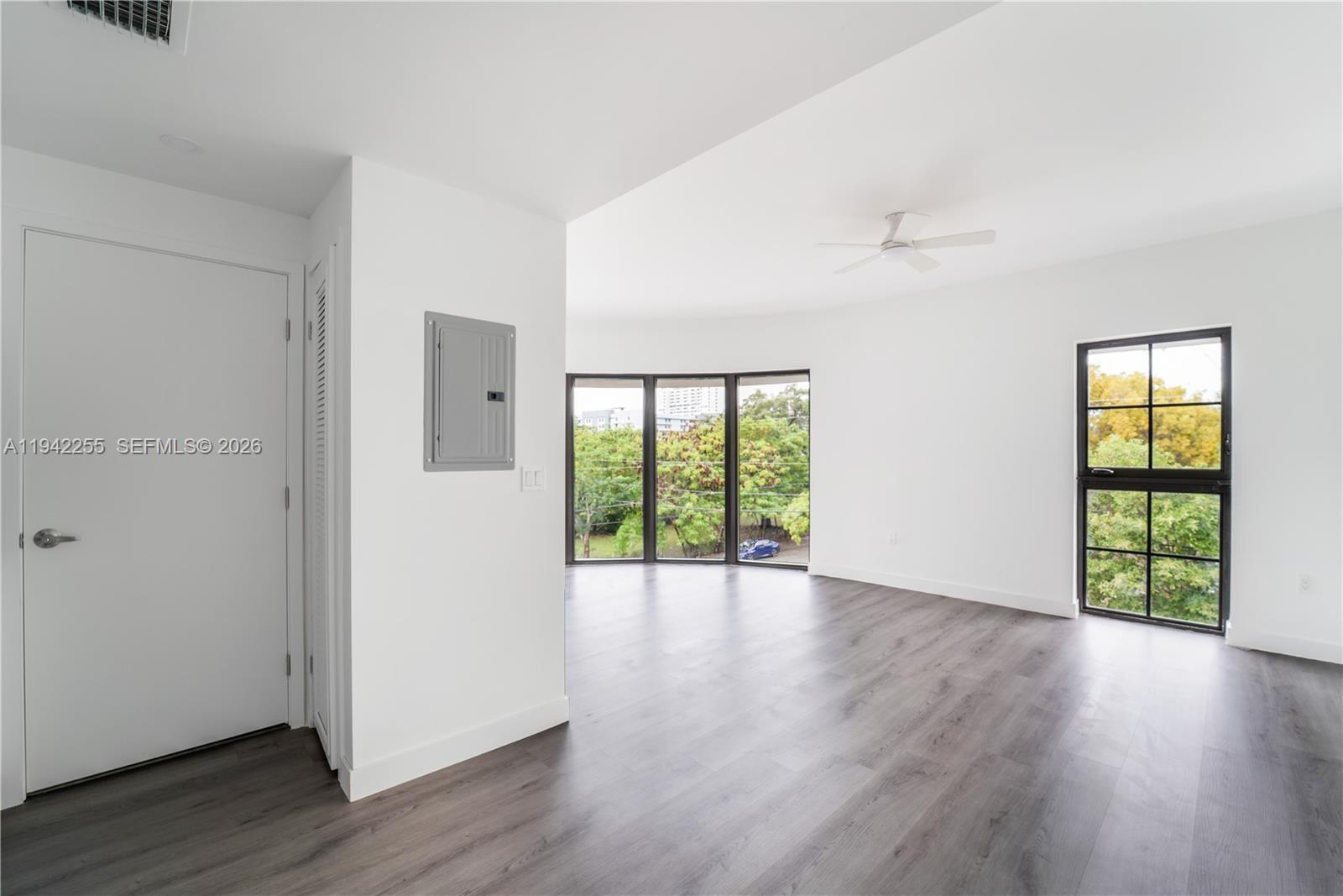 1165 Northwest 8th Avenue, Unit 301 Miami, FL 33136 - Photo 7 of 11