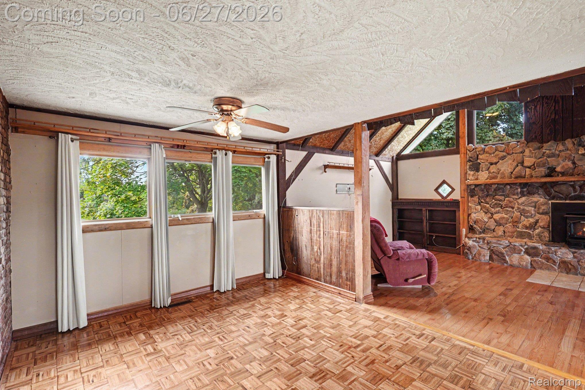 8751 Bath Road Byron, MI 48418 - Photo 4 of 41