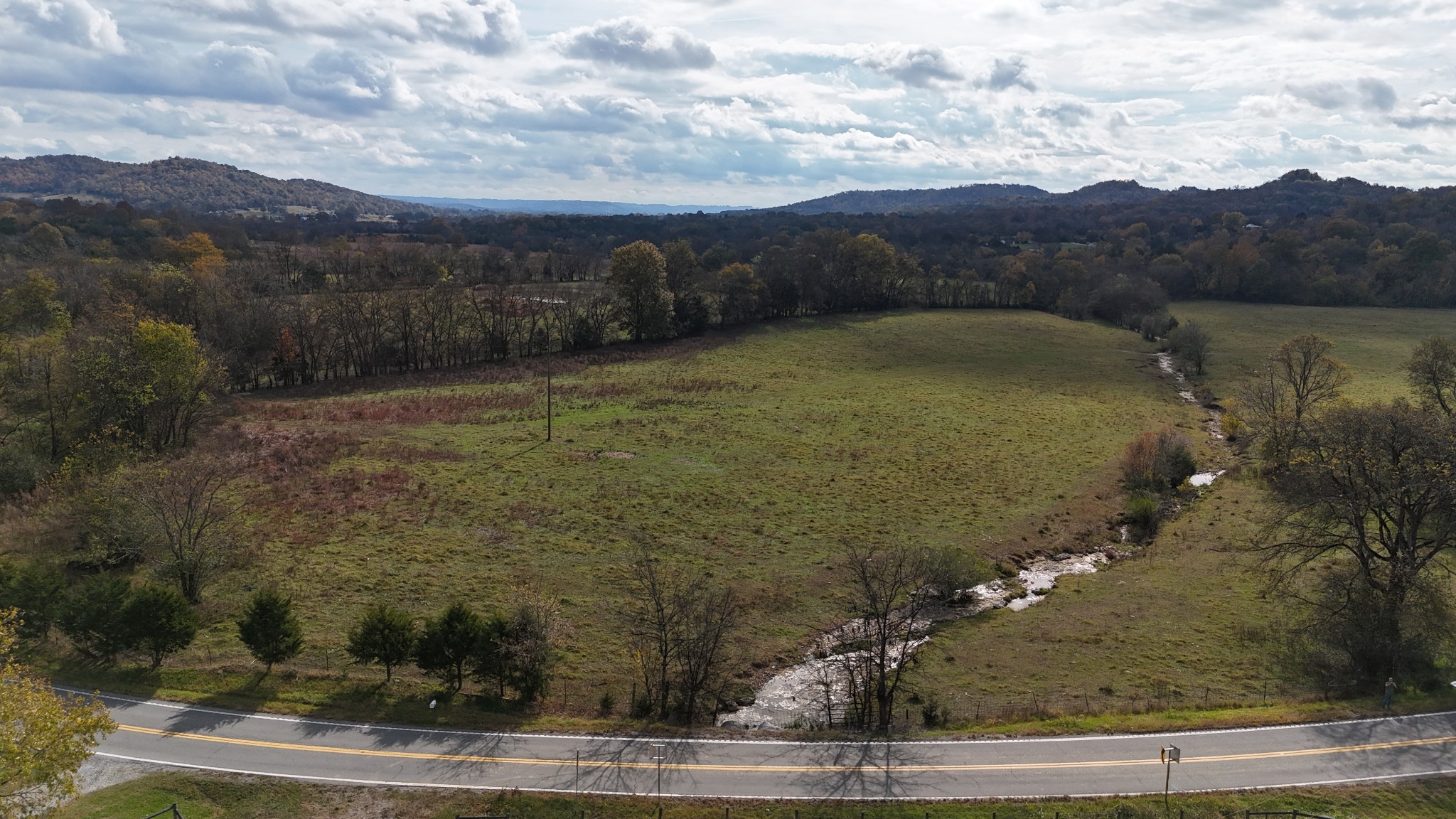 2520 Brown Shop Road Petersburg, TN 37144 - Photo 3 of 30 a view of a terrace