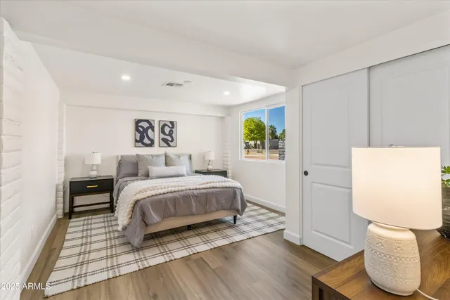 $1,055,000 | 2029 West Shawnee Drive, Chandler, AZ 85224