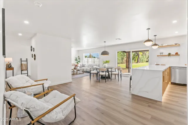 $1,055,000 | 2029 West Shawnee Drive, Chandler, AZ 85224