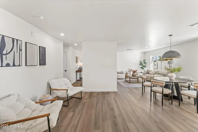 $1,055,000 | 2029 West Shawnee Drive, Chandler, AZ 85224