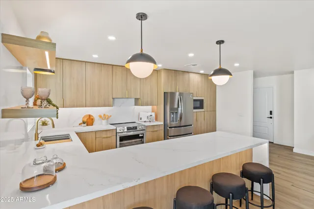 $1,055,000 | 2029 West Shawnee Drive, Chandler, AZ 85224