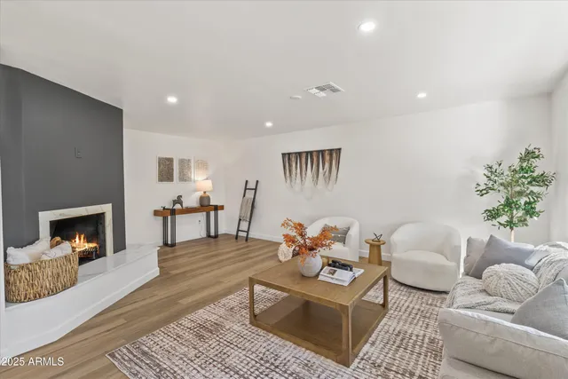 $1,055,000 | 2029 West Shawnee Drive, Chandler, AZ 85224