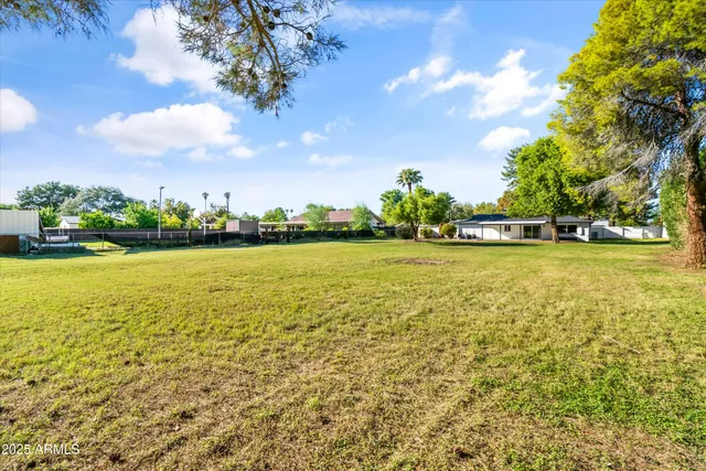 $1,055,000 | 2029 West Shawnee Drive, Chandler, AZ 85224