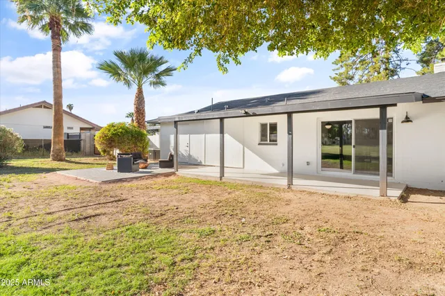 $1,055,000 | 2029 West Shawnee Drive, Chandler, AZ 85224