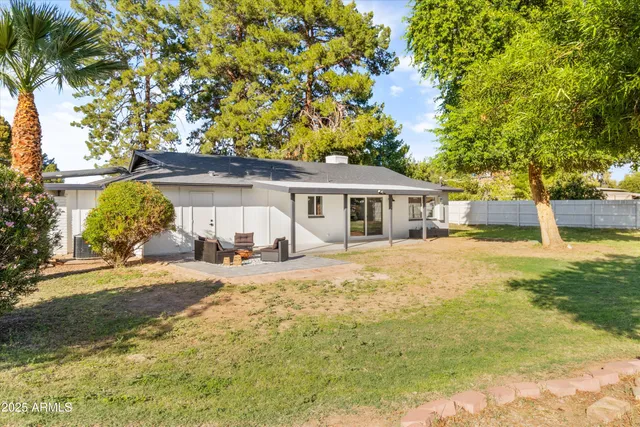 $1,055,000 | 2029 West Shawnee Drive, Chandler, AZ 85224