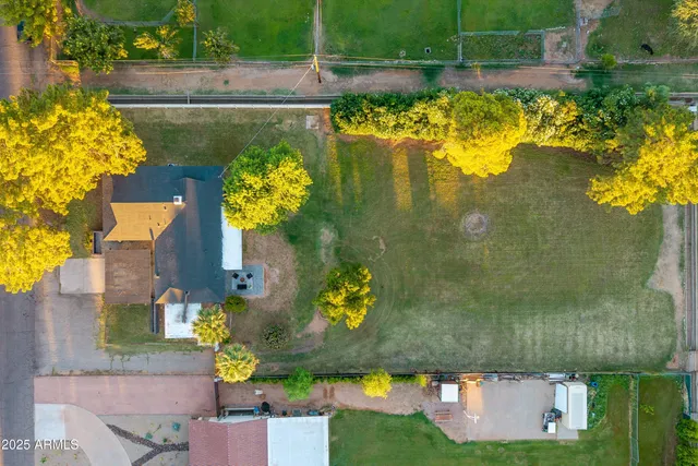 $1,055,000 | 2029 West Shawnee Drive, Chandler, AZ 85224